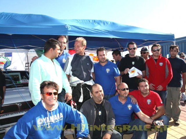 Kankkunen with Club members