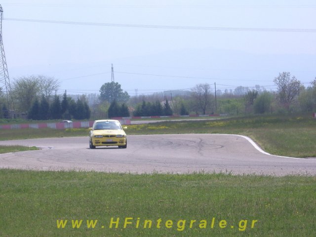 christos_on_the_track