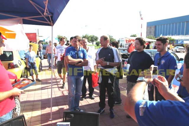 Kankkunen at Club stand_2