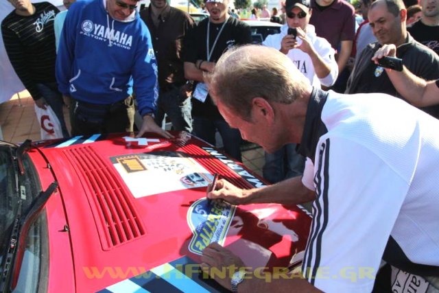 Kankkunen signs autographs_3